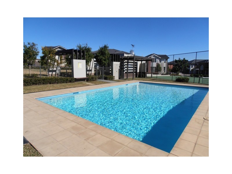 2 Brothers Lane, Glenfield NSW 2167