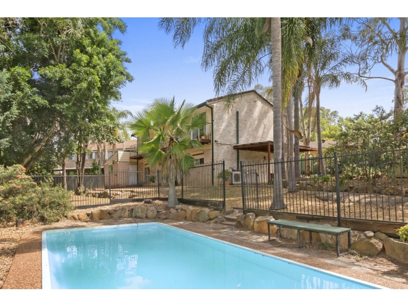 6 Enid Place, Ingleburn NSW 2565