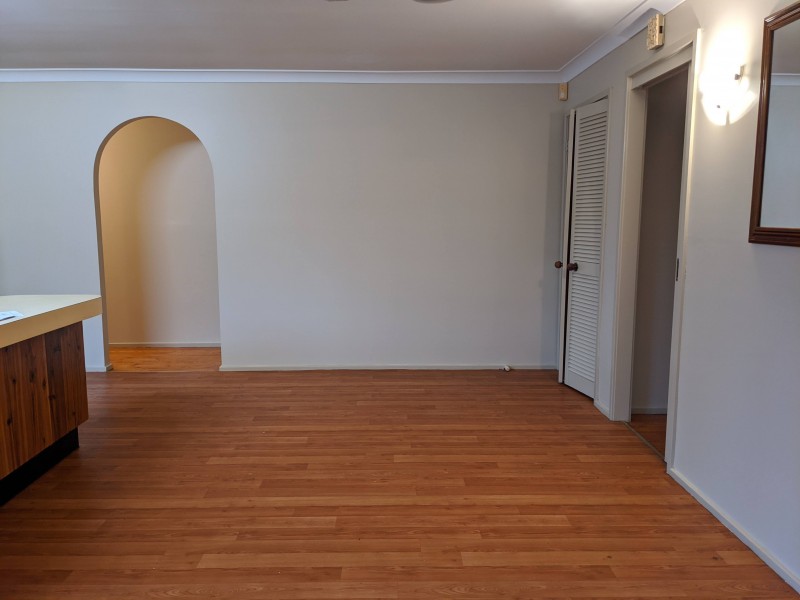 17 Aseki Avenue, Glenfield NSW 2167