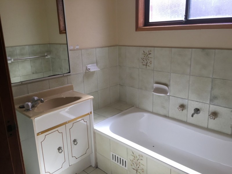 1/100 Oxford Road, Ingleburn NSW 2565