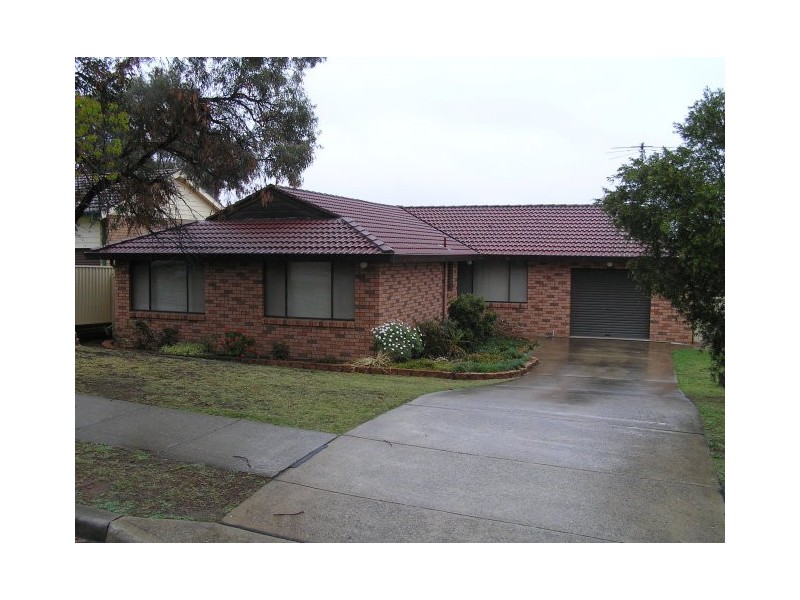 46 Lagonda Drive, Ingleburn NSW 2565