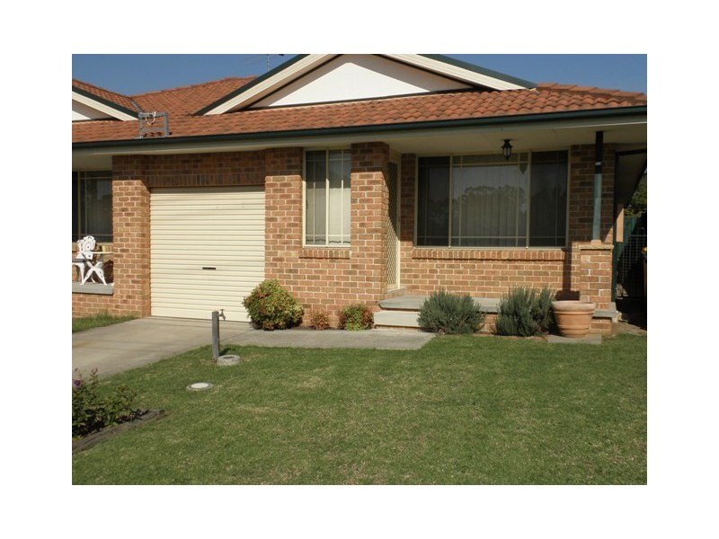 1/9 Saywell Road, Macquarie Fields NSW 2564