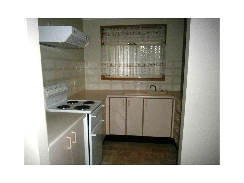 2/23 Fourth Avenue, Macquarie Fields NSW 2564