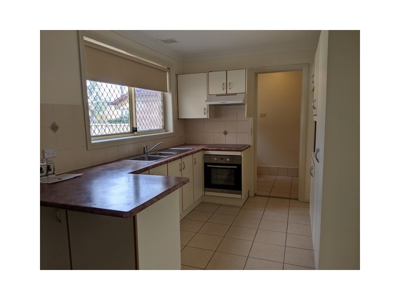 2/172 Cumberland Road, Ingleburn NSW 2565