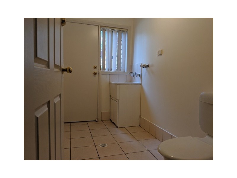 2/172 Cumberland Road, Ingleburn NSW 2565