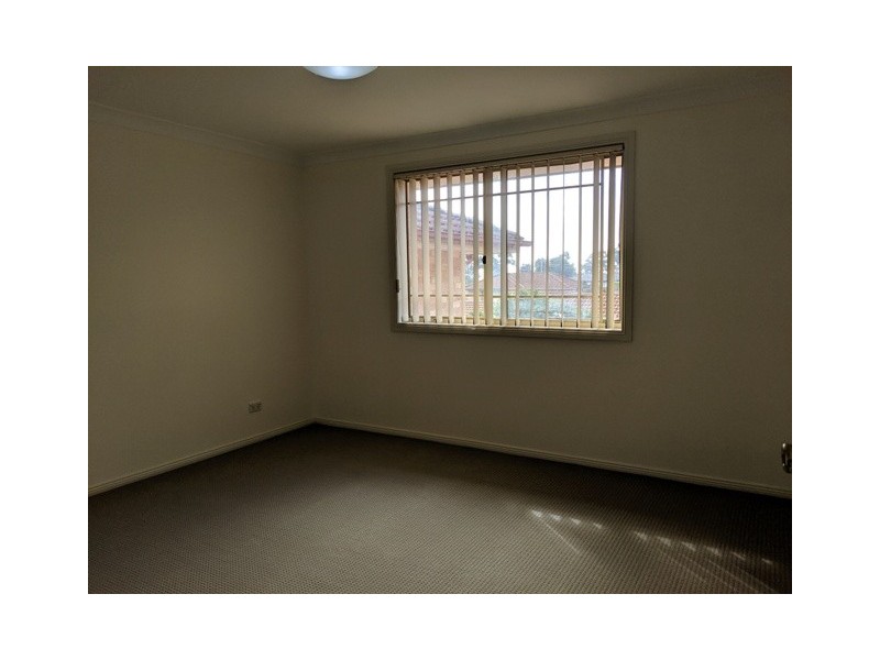 2/172 Cumberland Road, Ingleburn NSW 2565