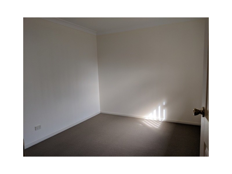 2/172 Cumberland Road, Ingleburn NSW 2565