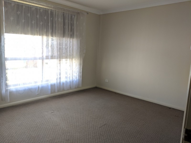 11 Daimler Place, Ingleburn NSW 2565