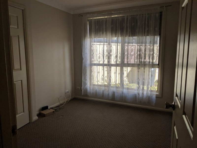 11 Daimler Place, Ingleburn NSW 2565