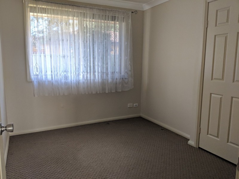11 Daimler Place, Ingleburn NSW 2565