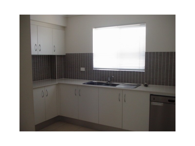 12/13 Chamberlain Street, Campbelltown NSW 2560