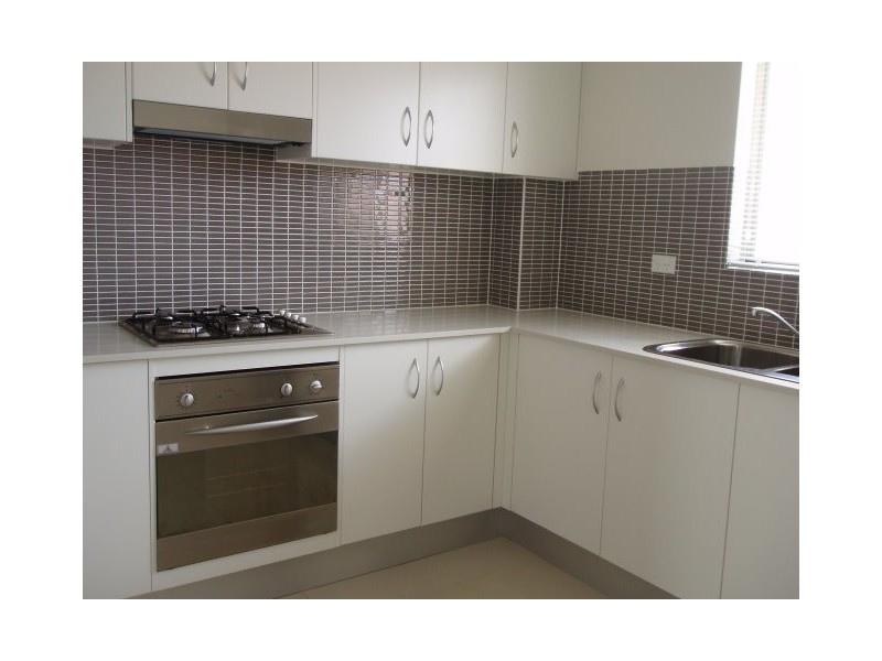 12/13 Chamberlain Street, Campbelltown NSW 2560