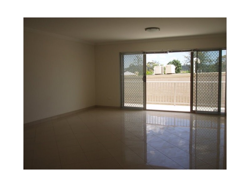 12/13 Chamberlain Street, Campbelltown NSW 2560