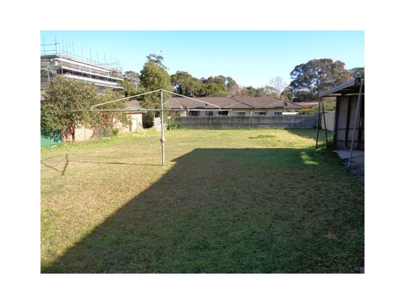 27 Cumberland Road, Ingleburn NSW 2565