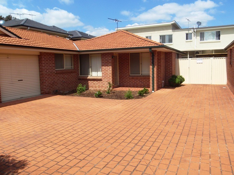 4/19-21 Carlisle Street, Ingleburn NSW 2565