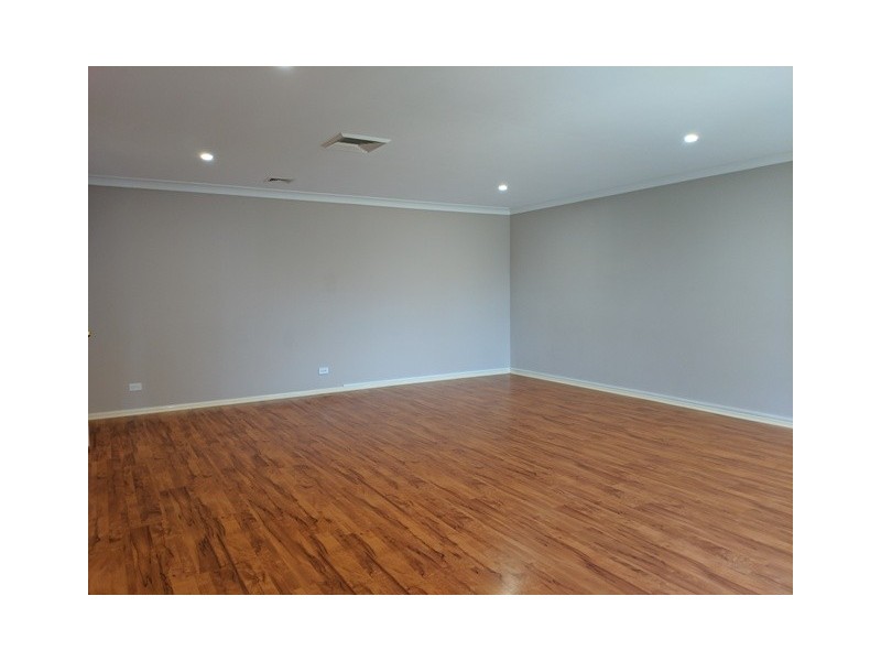 18 Homestead Circuit, Macquarie Links NSW 2565