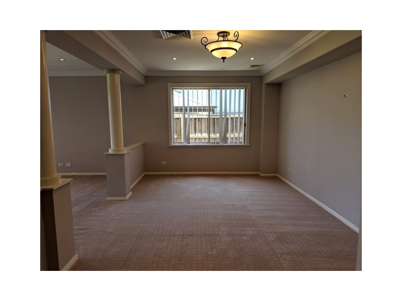18 Homestead Circuit, Macquarie Links NSW 2565