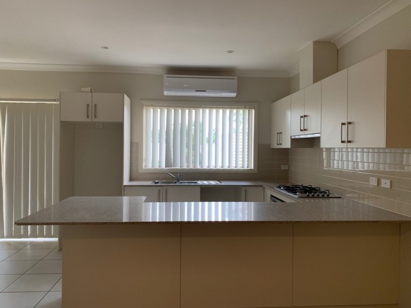 1/57 Edgar Street, Macquarie Fields NSW 2564