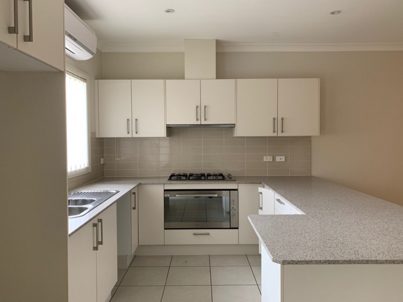 1/57 Edgar Street, Macquarie Fields NSW 2564