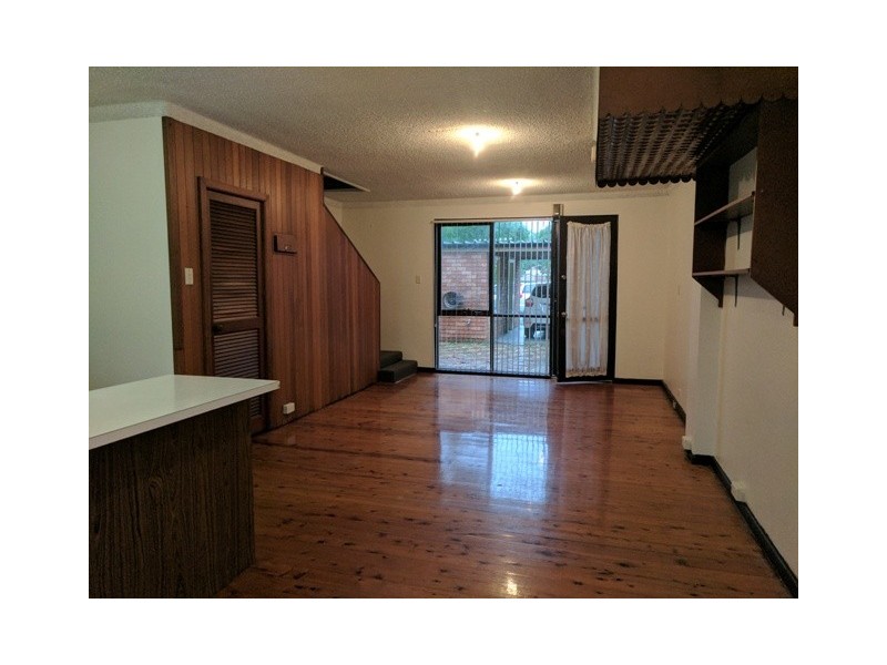 8/30-36 Cumberland Road, Ingleburn NSW 2565