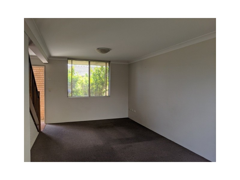 2/41 Currawong Street, Ingleburn NSW 2565