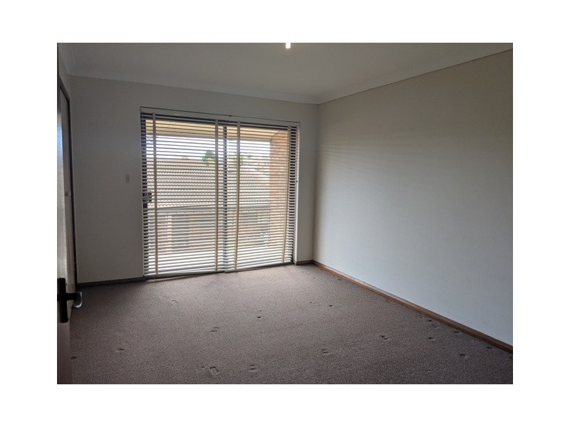 2/41 Currawong Street, Ingleburn NSW 2565