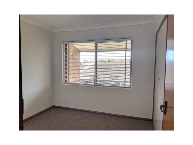 2/41 Currawong Street, Ingleburn NSW 2565