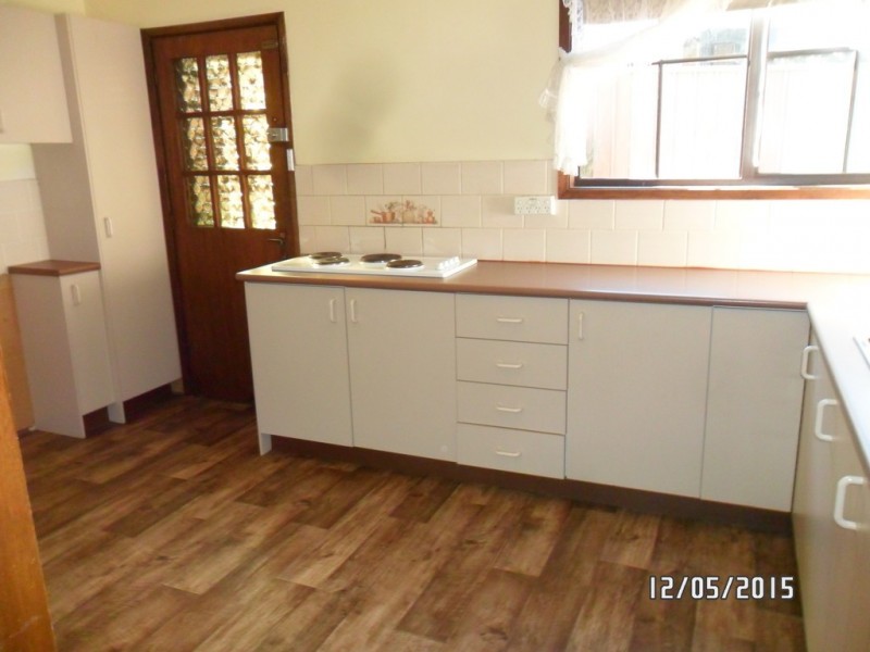 2 Bougainville Rd, Glenfield NSW 2167