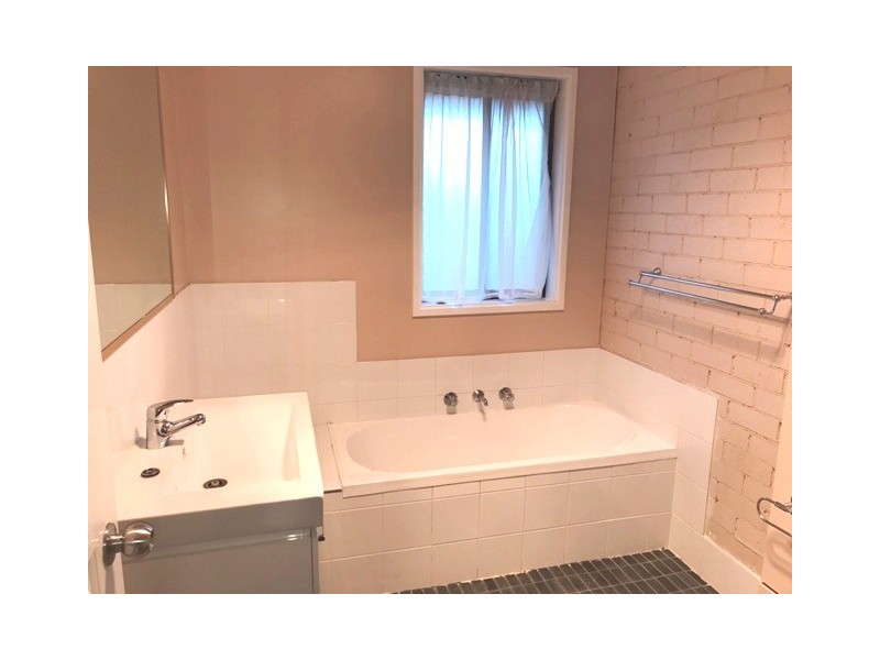 6/29 Myee Road, Macquarie Fields NSW 2564