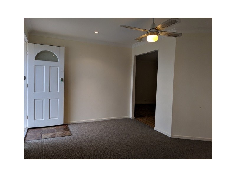 35B Sebastian Avenue, Rosemeadow NSW 2560