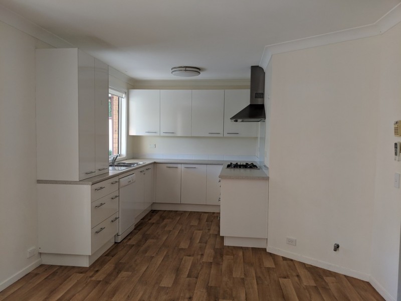 35B Sebastian Avenue, Rosemeadow NSW 2560