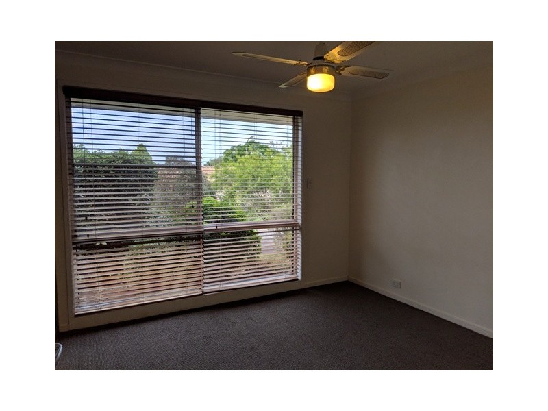 35B Sebastian Avenue, Rosemeadow NSW 2560