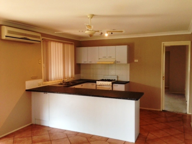 27 Wilkinson Crescent, Ingleburn NSW 2565