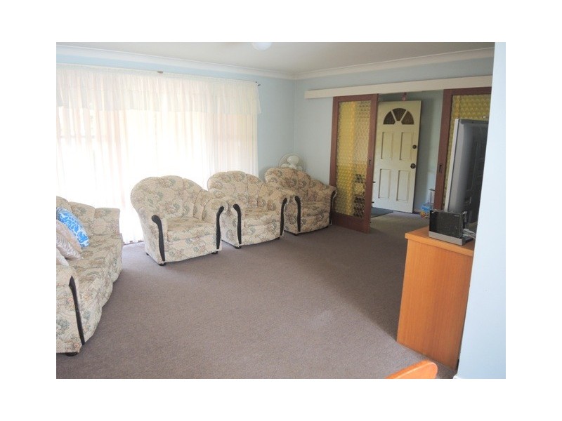 2 Birdsville Crescent, Leumeah NSW 2560