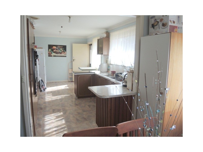 2 Birdsville Crescent, Leumeah NSW 2560