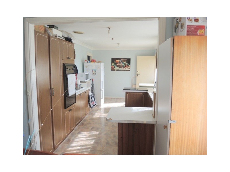 2 Birdsville Crescent, Leumeah NSW 2560