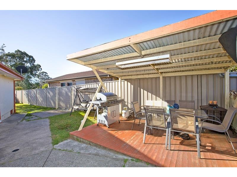 7 Oprey Close, Minto NSW 2566