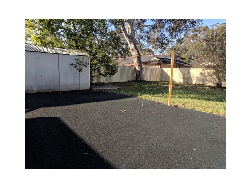 8 Cambridge Street, Ingleburn NSW 2565