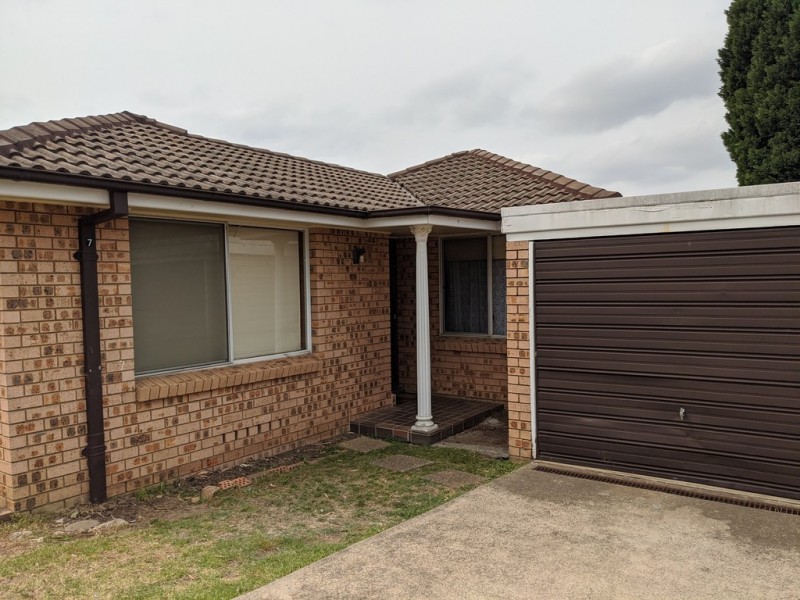 7/4 Sitella Place, Ingleburn NSW 2565
