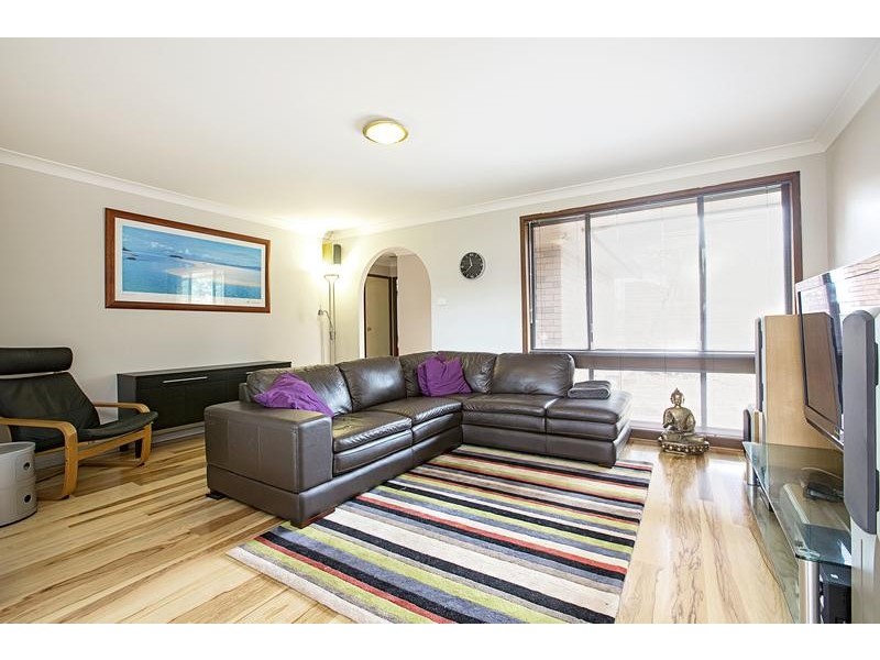 16 Clement Place, Ingleburn NSW 2565
