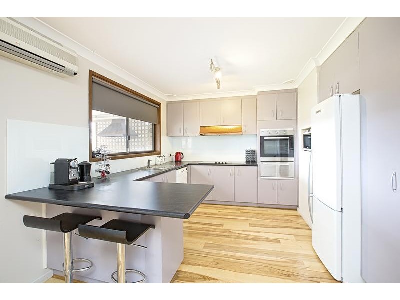 16 Clement Place, Ingleburn NSW 2565