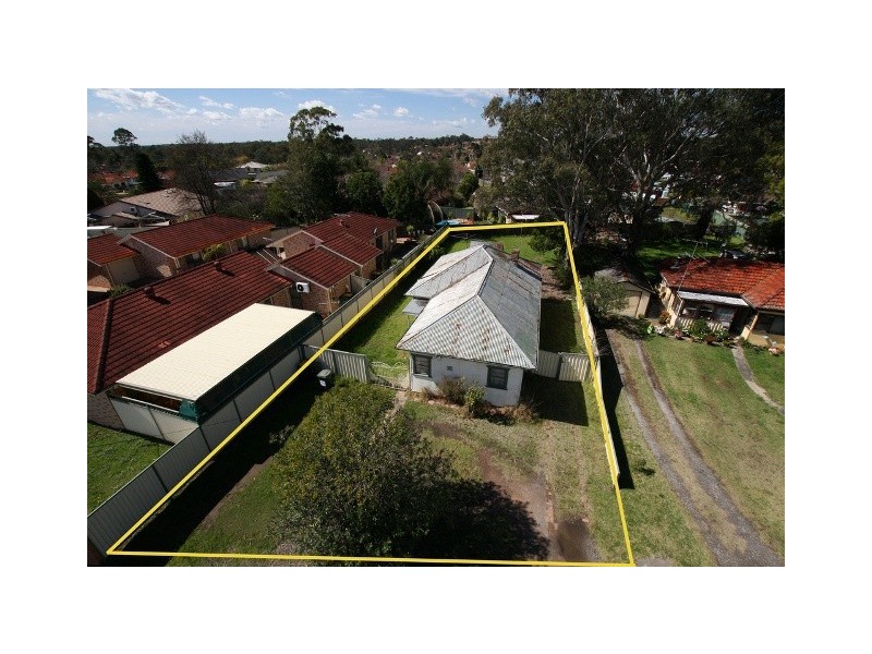 21 Pritchard Road, Macquarie Fields NSW 2564