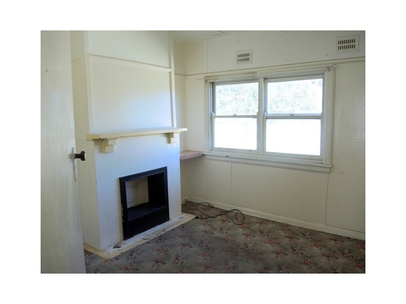 21 Pritchard Road, Macquarie Fields NSW 2564