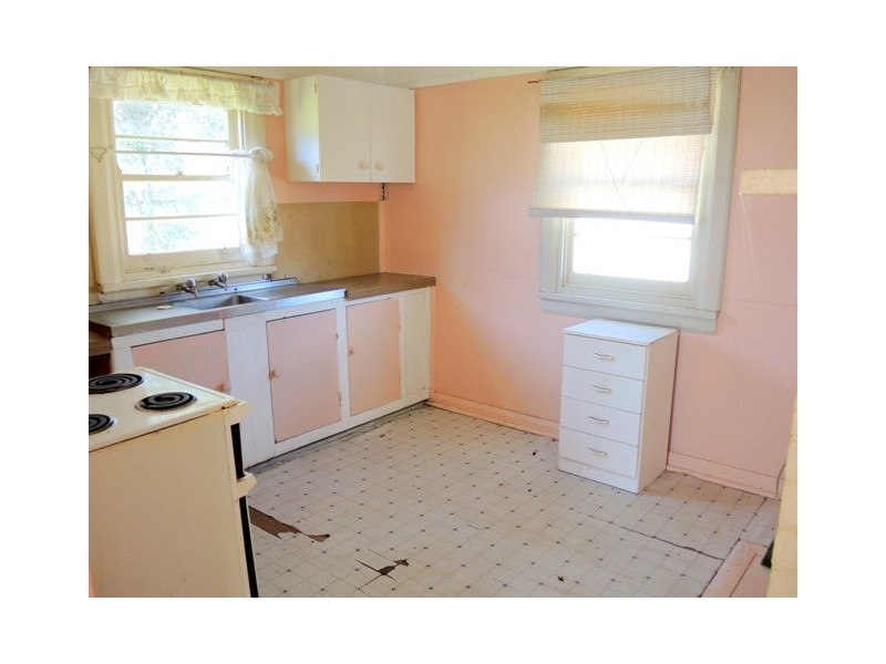 21 Pritchard Road, Macquarie Fields NSW 2564