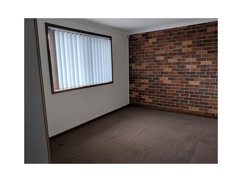 12/6 Jacquinot Place, Glenfield NSW 2167