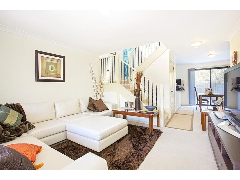 9/14 Mary Street, Macquarie Fields NSW 2564