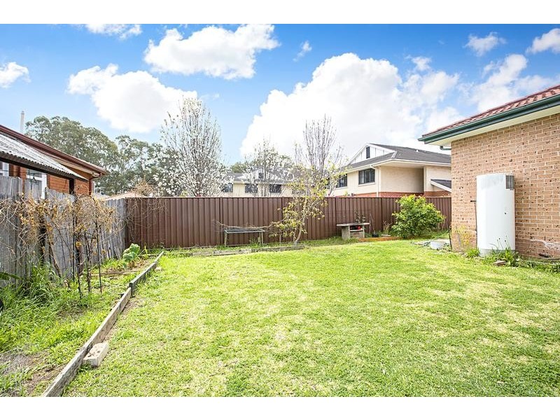 30 Warwick Street, Minto NSW 2566