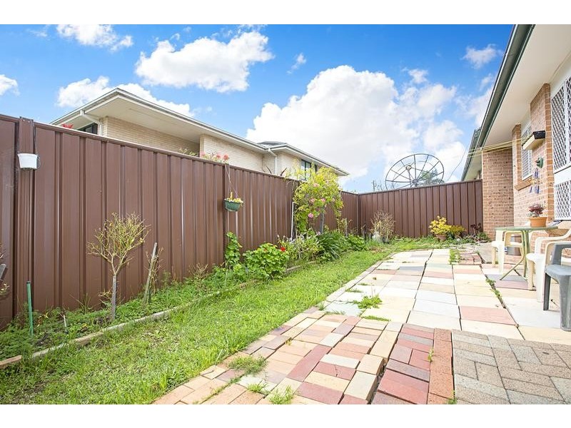 30 Warwick Street, Minto NSW 2566