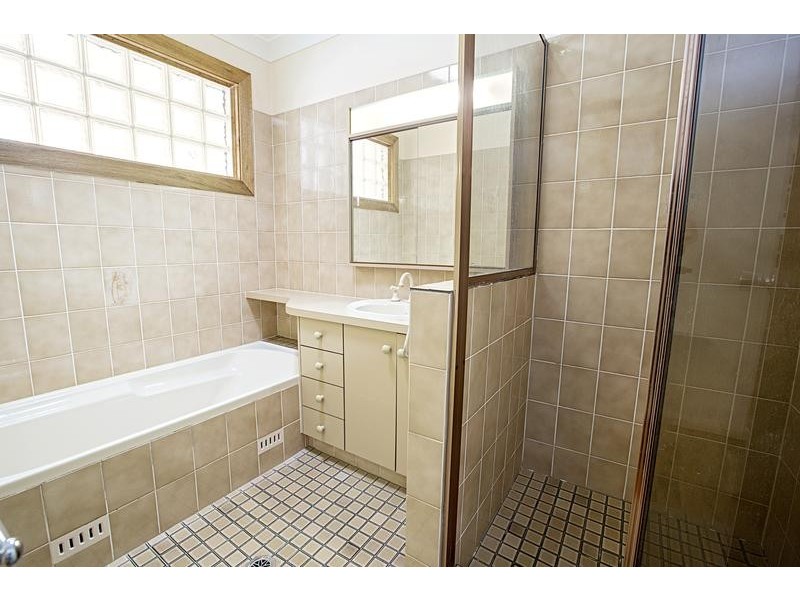 37 Kent Street, Minto NSW 2566