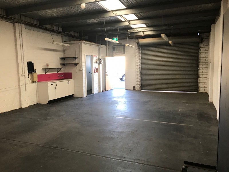 8c/4 Louise Avenue, Ingleburn NSW 2565